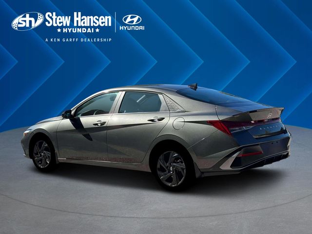 New 2026 Gray Hyundai SEL Sport image 4