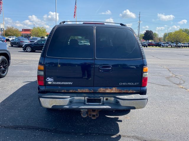 2004 Chevrolet Suburban 1500 LT 4