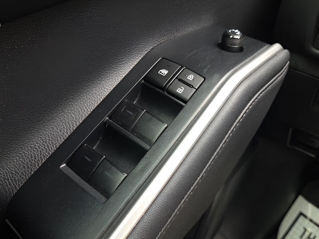 Used 2023 Toyota Highlander Hybrid SUV