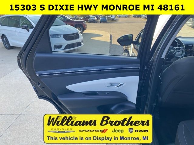 2024 Hyundai Tucson SEL - Black Pearl exterior view 20