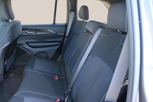 Used Car 2025 Jeep Grand Cherokee  Laredo For Sale Under $35,000 In Austin, Texas