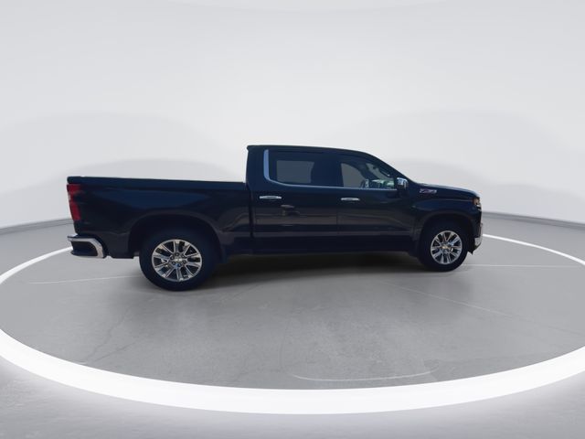 Used 2022 Black Chevrolet LTZ image 12