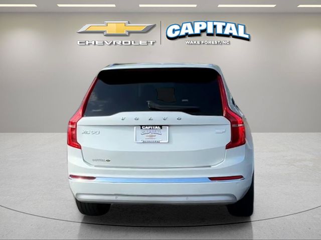 Used 2022 White Volvo T8 Inscription 7 Passenger image 4