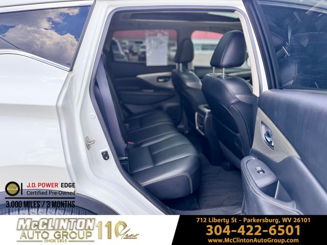 2018 White Nissan Murano SL AWD SUV