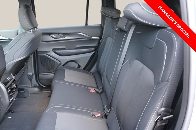 New Car 2025 Jeep Grand Cherokee  Laredo X For Sale Under $35,000 In Austin, Texas