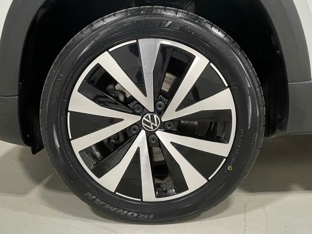 2022 Volkswagen Taos 1.5T SE photo