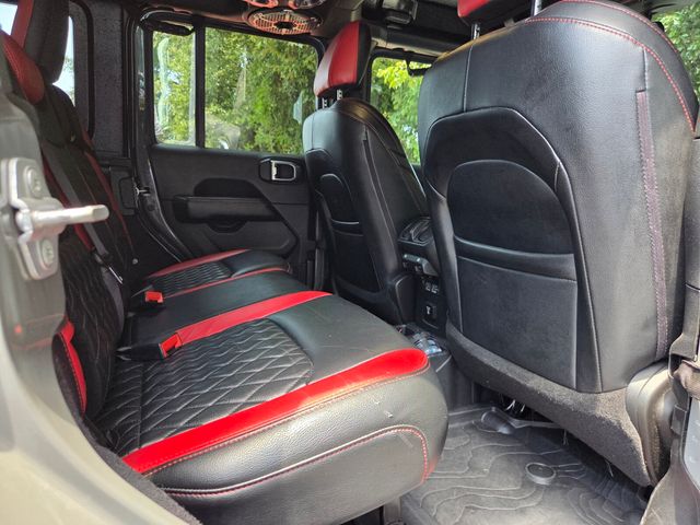 Used 2019 Gray Jeep Unlimited Sahara image 6