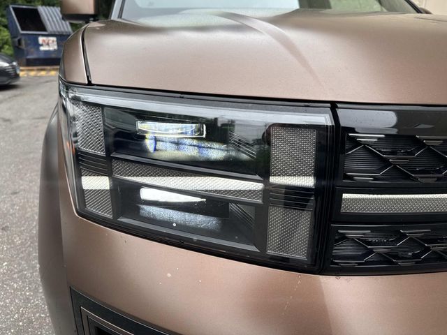 2025 Hyundai Santa Fe - Image 4