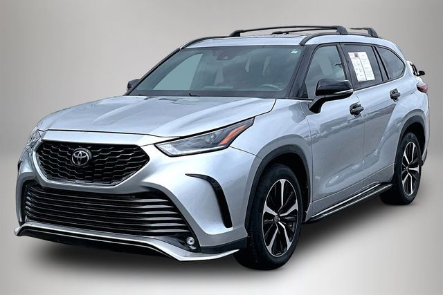 Used 2022 Toyota Highlander XSE 4D Sport Utility