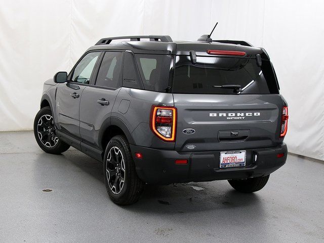 New 2025 Gray Ford Outer Banks image 8