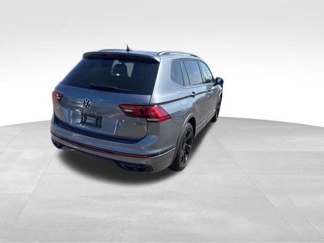 2024 Volkswagen Tiguan 2.0T SE R-Line Black photo