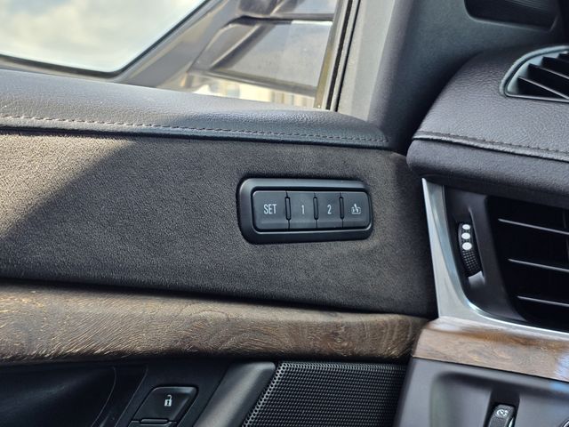 Used 2018 Cadillac Escalade SUV