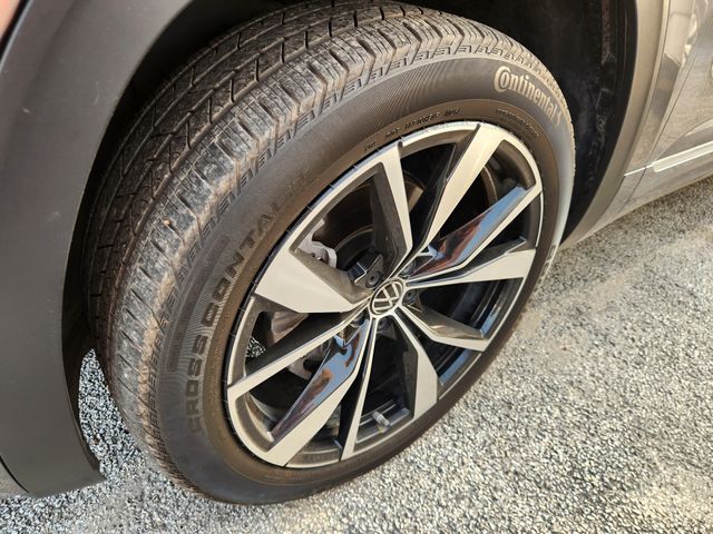 2025 Volkswagen Atlas Cross Sport 2.0T SEL Premium R-Line  at DeMontrond Auto Country