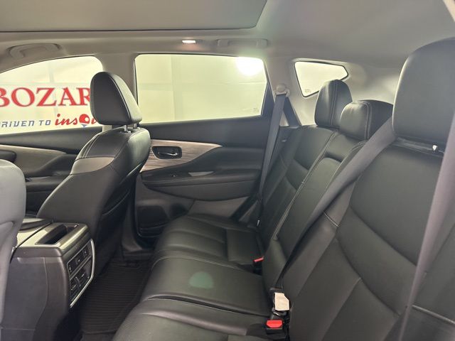 2017 Brilliant Silver Metallic Nissan Murano Platinum FWD SUV