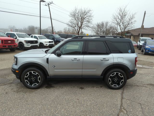 View vehicle photo 2