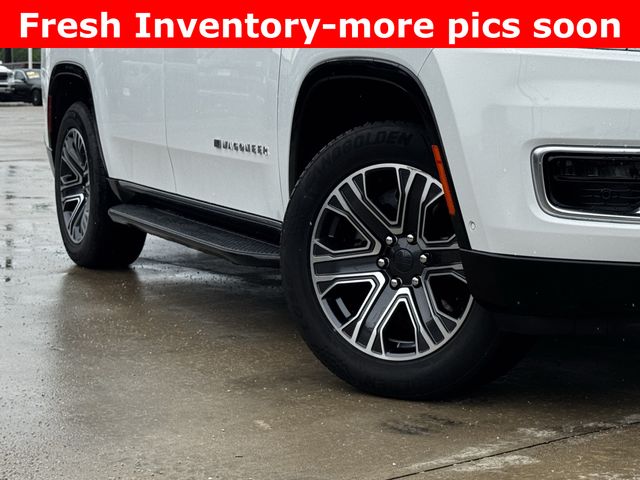 2024 Jeep Wagoneer Series II White at River Oaks CDJR