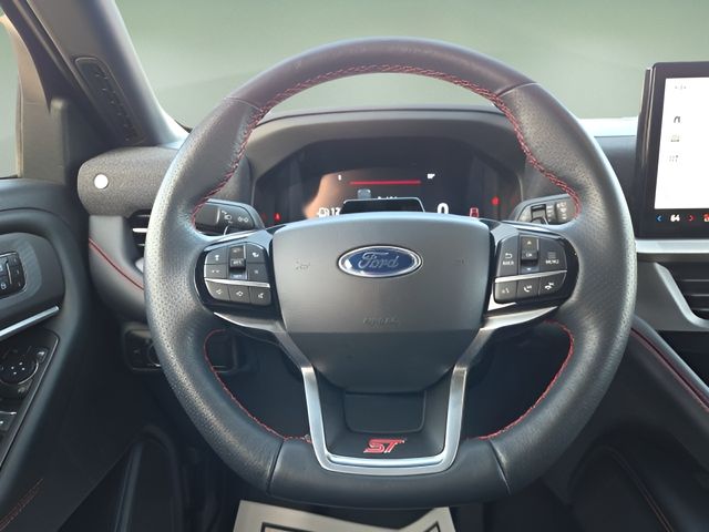 Used 2025 Ford Explorer SUV