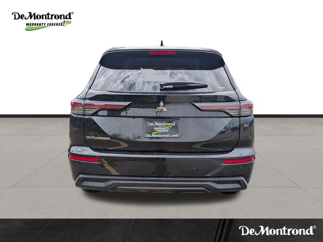 2026 Mitsubishi Outlander ES Black at North Houston Mitsubishi