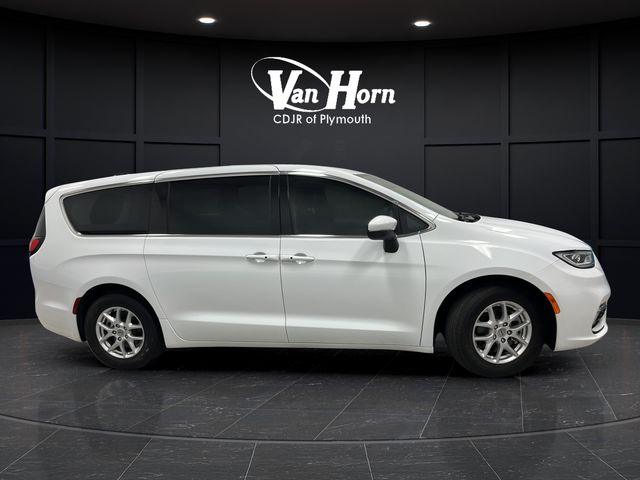 Used 2023 Bright White Clearcoat Chrysler Touring L image 8