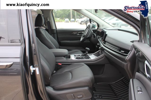 New 2027 Kia Carnival MPV Van