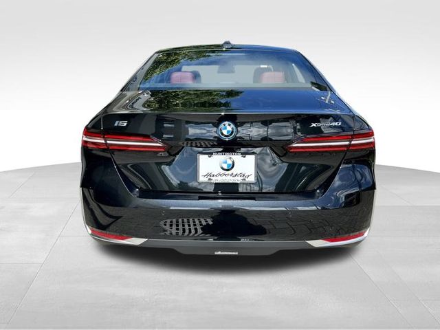 2025 BMW i5 xDrive40 6