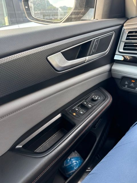 2024 Volkswagen Atlas 2.0T Peak Edition SE w/Technology Black at Sutliff Volkswagen