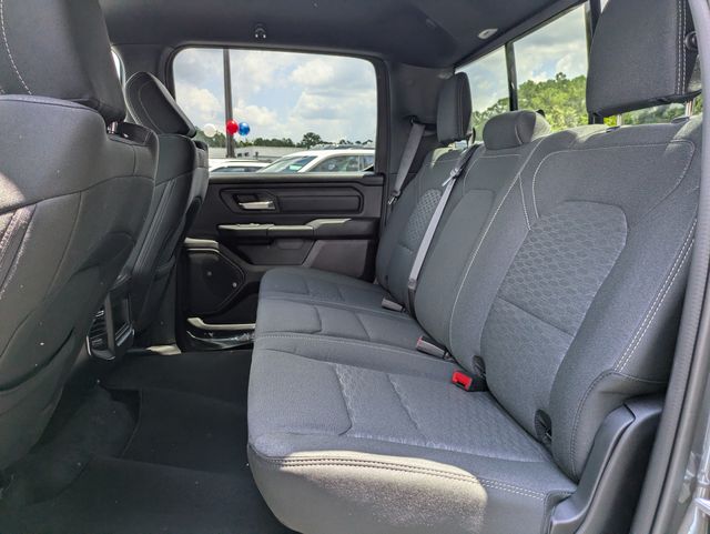 2026 Ram 1500 Express Crew Cab 4x4 5'7" Box