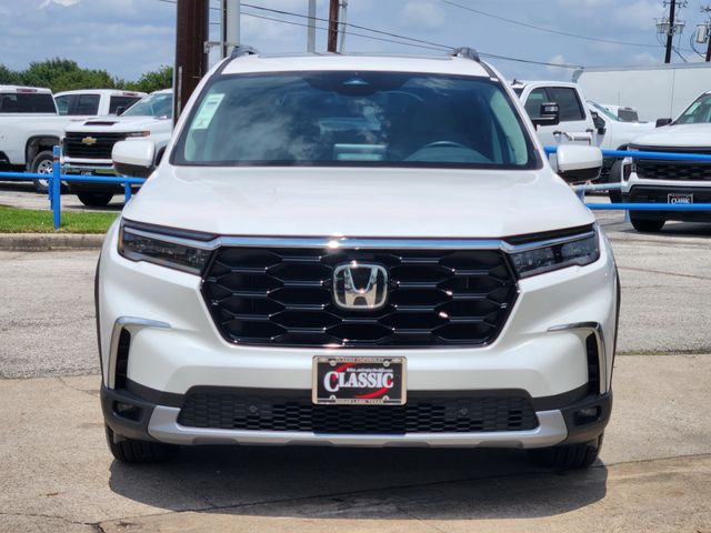 2025 Honda Pilot Touring  at Community Honda