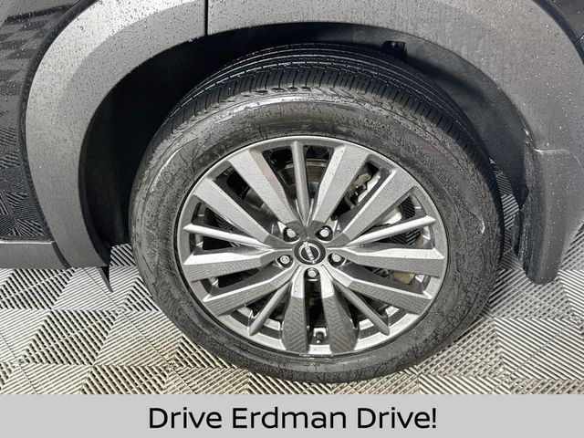 Used 2025 Nissan Pathfinder SUV