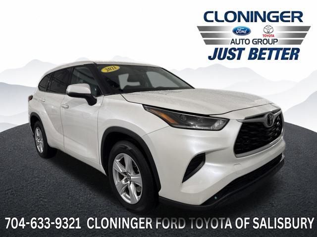 White (Blizzard Pearl) 2021 Toyota Highlander SUV / Crossover Front-Wheel Drive 8-Speed Automatic