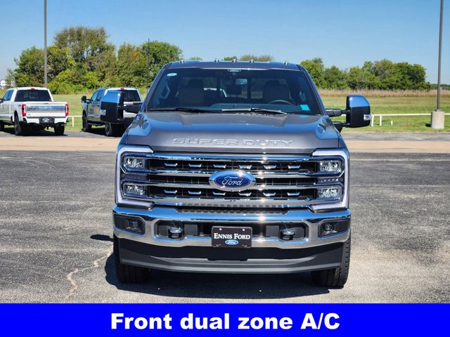 2024 Ford F-350SD Lariat 3