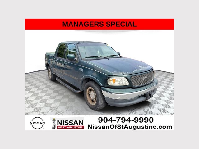 Dark Highland Green Clearcoat Metallic 2001 Ford F-150 XLT Crew Cab SB Pickup Truck Rear-Wheel Drive 4-Speed Automatic Overdrive