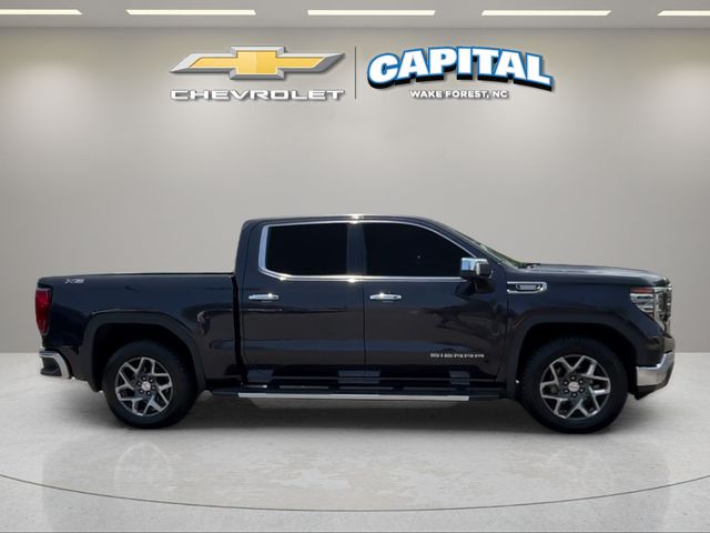 Used 2022 Silver GMC SLT image 6