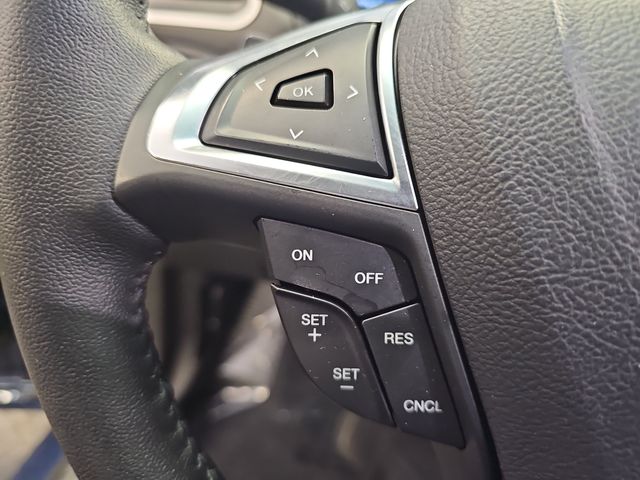 Used 2017 Blue Ford SEL image 17