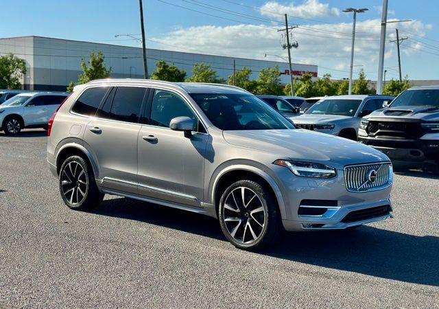 2023 Volvo XC90 B6 Plus 7-Seater