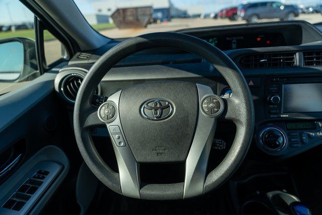 2012 Toyota Prius c Four 11