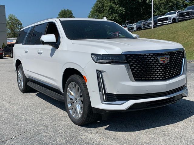 2022 Cadillac Escalade ESV Premium 7