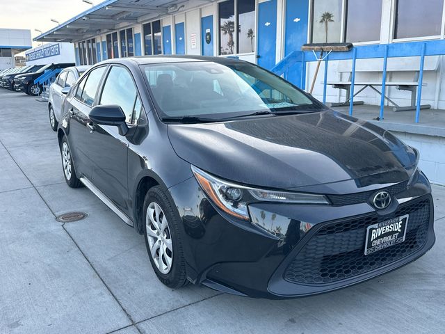 2022 Toyota Corolla LE 2