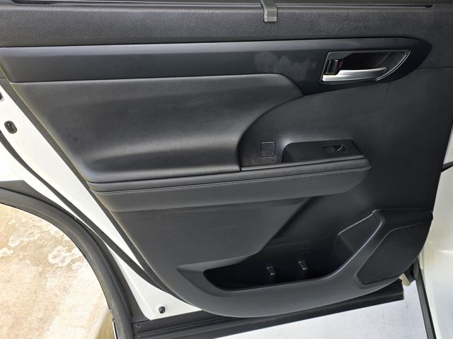 Used 2023 Toyota Highlander SUV