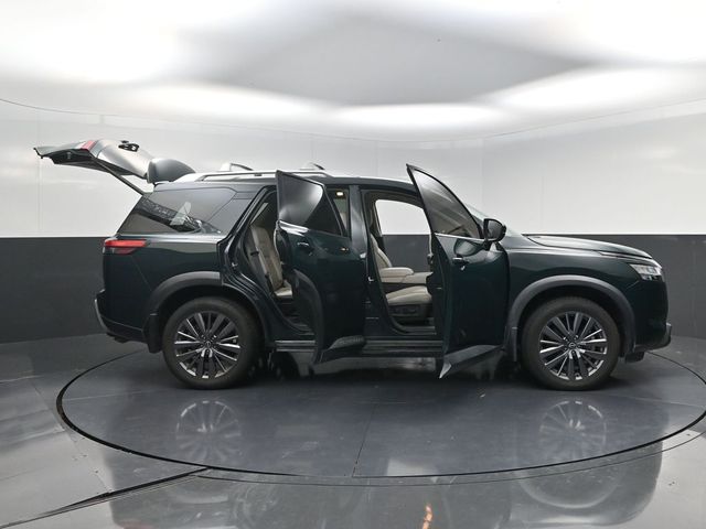 2023 Nissan Pathfinder SL Black at Community Toyota