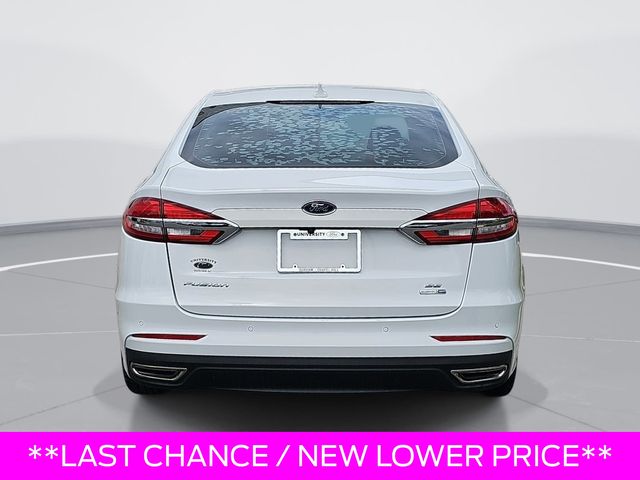 Used 2020 White Ford SE image 4