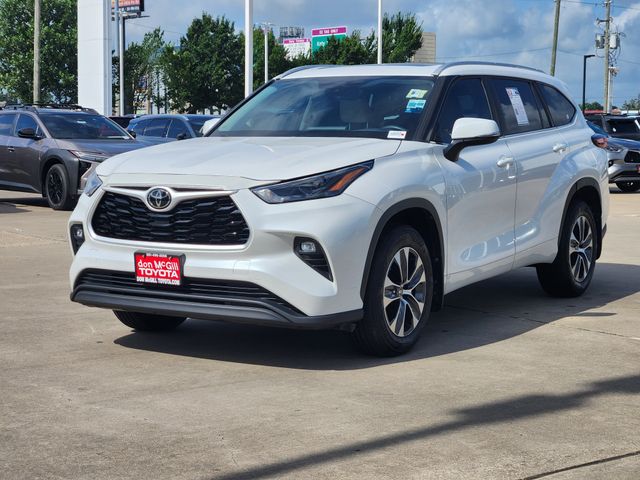 2024 Toyota Highlander XLE - 2