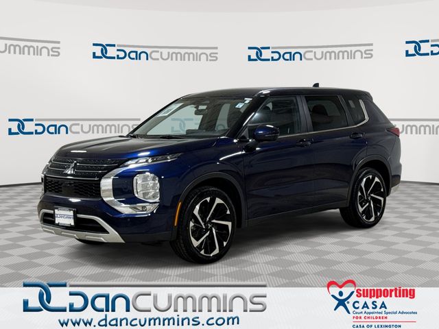 Black 2024 Mitsubishi Outlander SE Black Edition S-AWC SUV / Crossover All-Wheel Drive Continuously Variable Transmission
