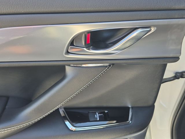 Used 2021 White Mazda Grand Touring image 28