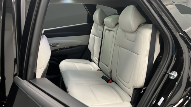 Used 2025 Ash Black Hyundai Limited image 22