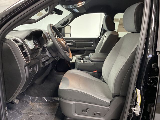 2024 RAM 3500 Big Horn photo