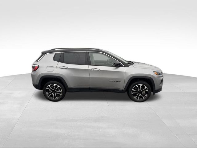 2022 Jeep Compass Limited 2