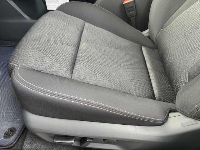 2026 Nissan Rogue SV photo 15