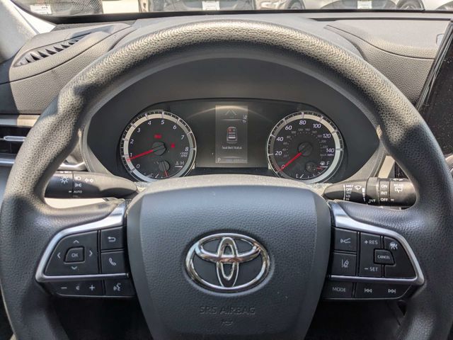 Used 2021 Toyota Highlander SUV