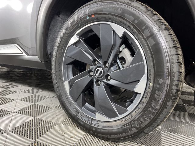 2025 Gun Metallic Nissan Rogue SV FWD SUV